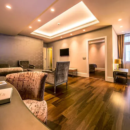 Prestige Hotel