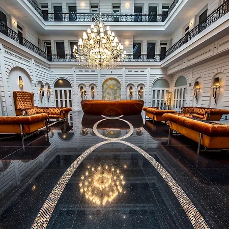 Prestige Budapeste