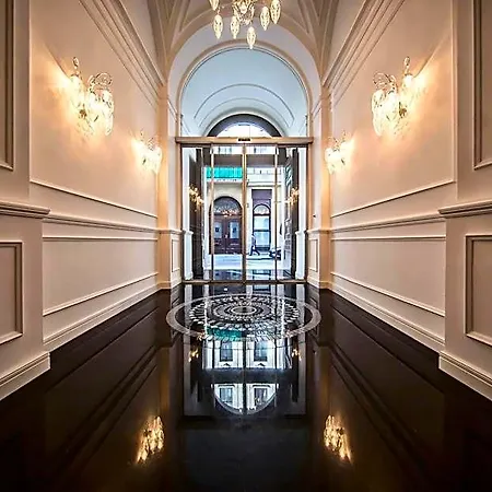 Prestige Hotel 4*