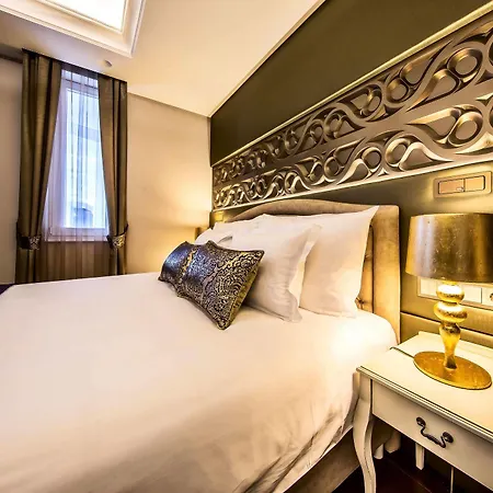 Prestige Hotel
