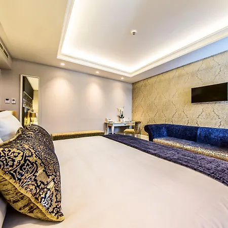 Hotel Prestige
